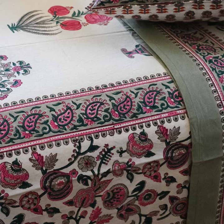 Thread To Form - Wholesale Sheet Set - Everbloom Bed Sheet Set5