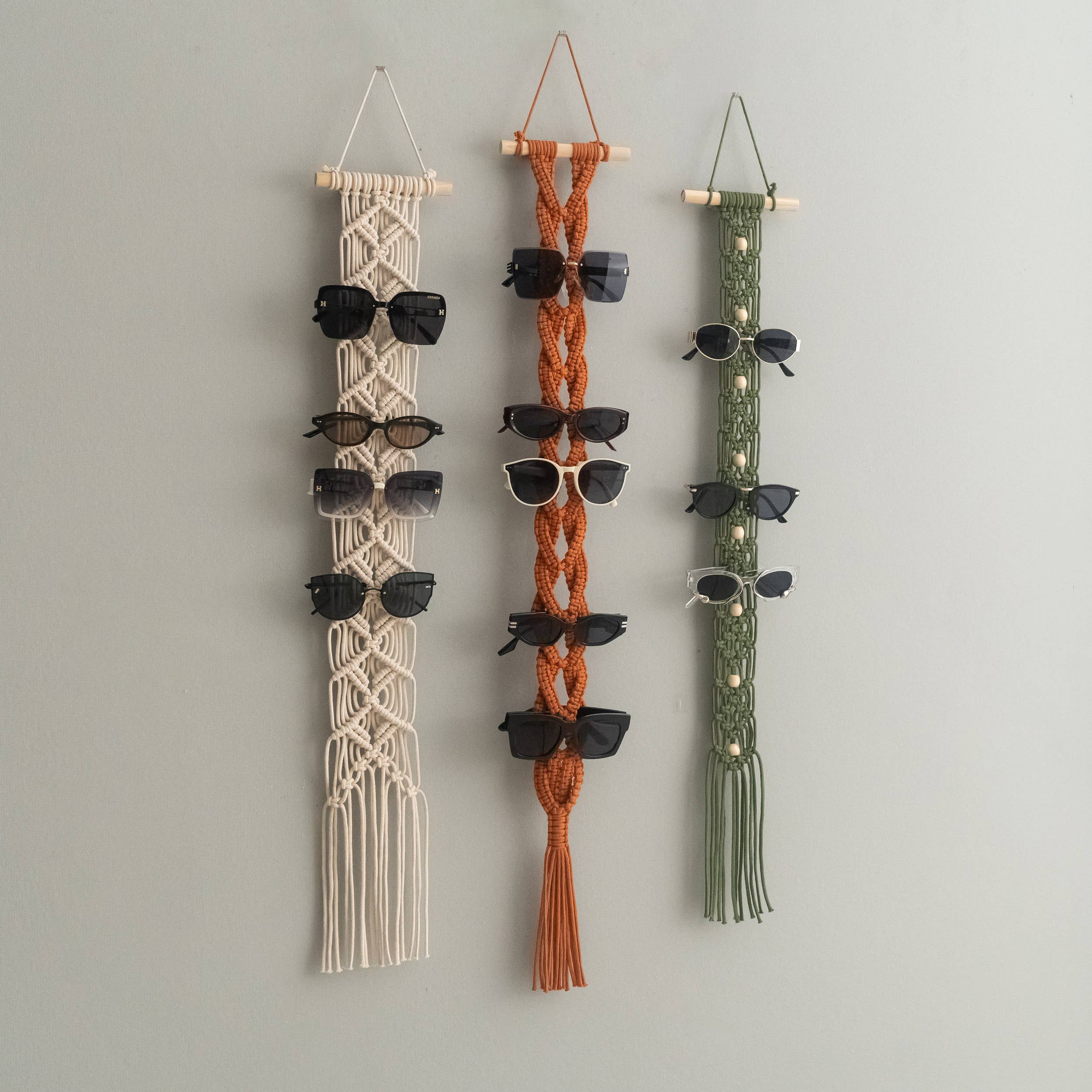 HeartCrafted - Wholesale Sunglasses/Eyeglasses Strap - Unisex - Macrame Sunglasses Holder Wall Hanging I9611