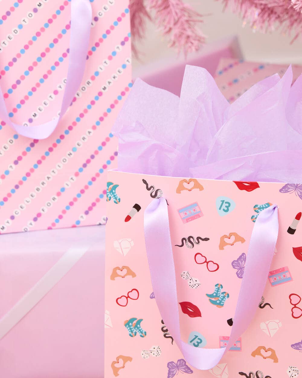 xo, Fetti - Vente Pochette cadeau - Ensemble de sacs Gifting Era - 6 sacs-cadeaux, cadeau de Noël et d'anniversaire Swiftie5