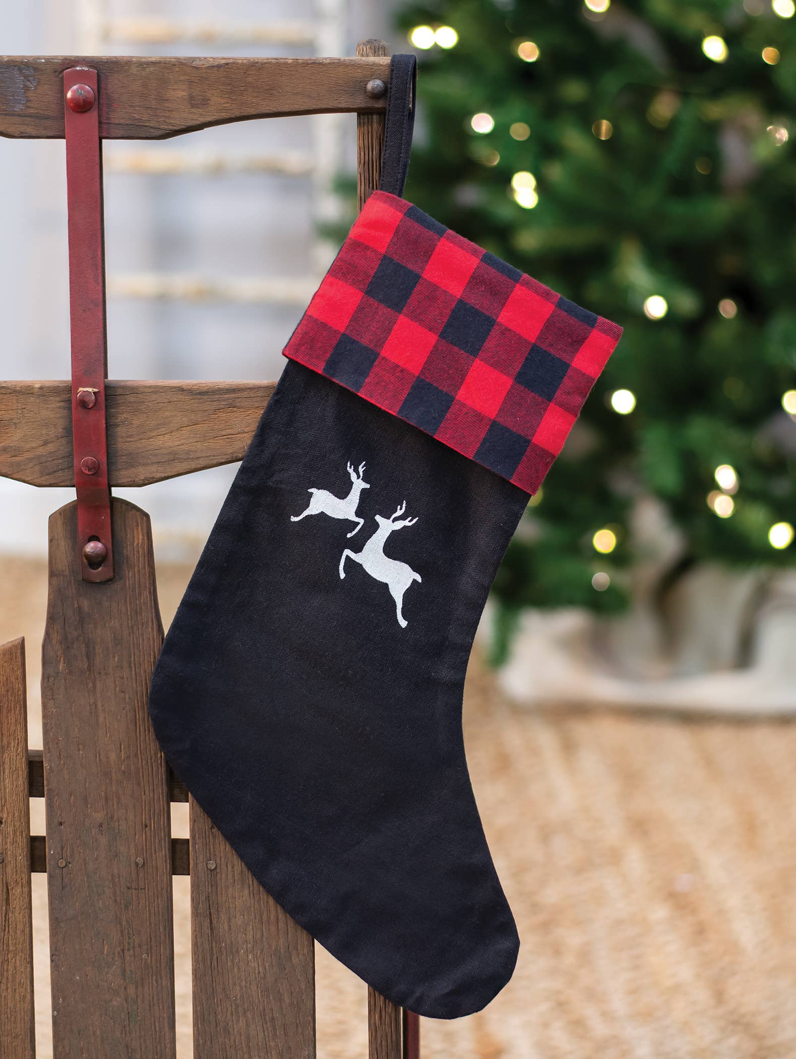 Col House Designs – Meias de época festiva por atacado – Meia de rena Red Buffalo Check1