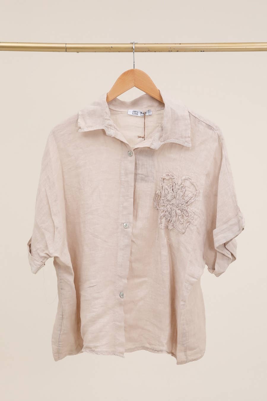 LÉA & LUC - Vente Chemise – femme - Chemise avec une fleur en 100% Lin REF. 203418