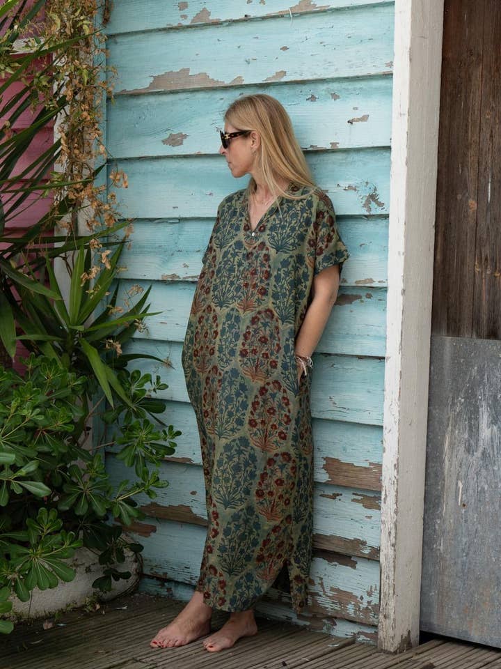 Silke Assam Kaftanklänning för wholesale av Sanjanaandme