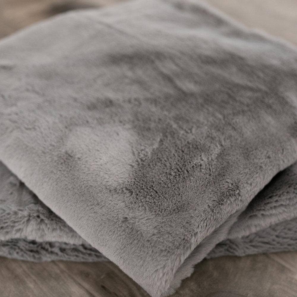 Saranoni - Wholesale Throw Pillow Cover - GRAND FAUX FUR 2-PACK EURO PILLOW COVERS8