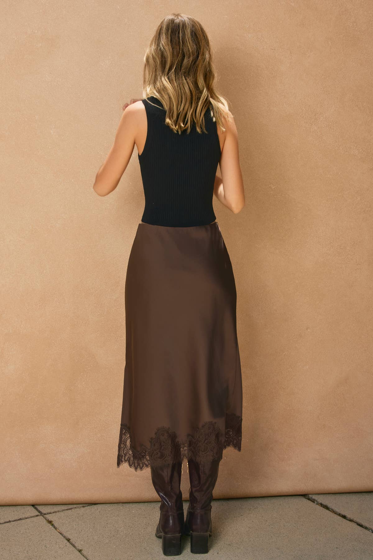 Dress Forum - Venta al por mayor Falda - Mujer - Falda lápiz de satén opaco con dobladillo de encaje (1)18