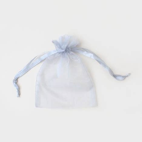 Tamanho: Saco de Organza Cinzento Prateado 15x11cm por atacado de Inca UK