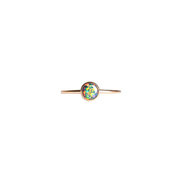 Mineral and Matter – wholesale Solitairering – Medium svart Opal mörk Noir 14 k Goldfill Rainbow färger Ring