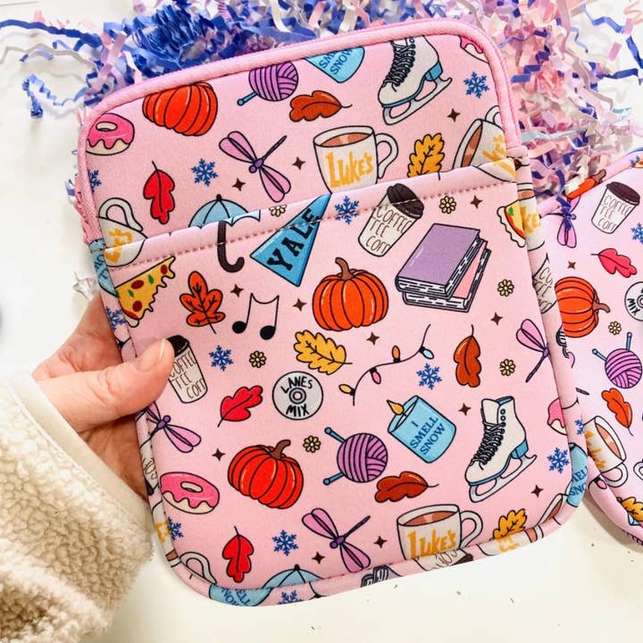 Neoprene E-Reader/ Kindle/ Kobo Sleeve - Stars Hollow Pink for wholesale by Chapter & Ink