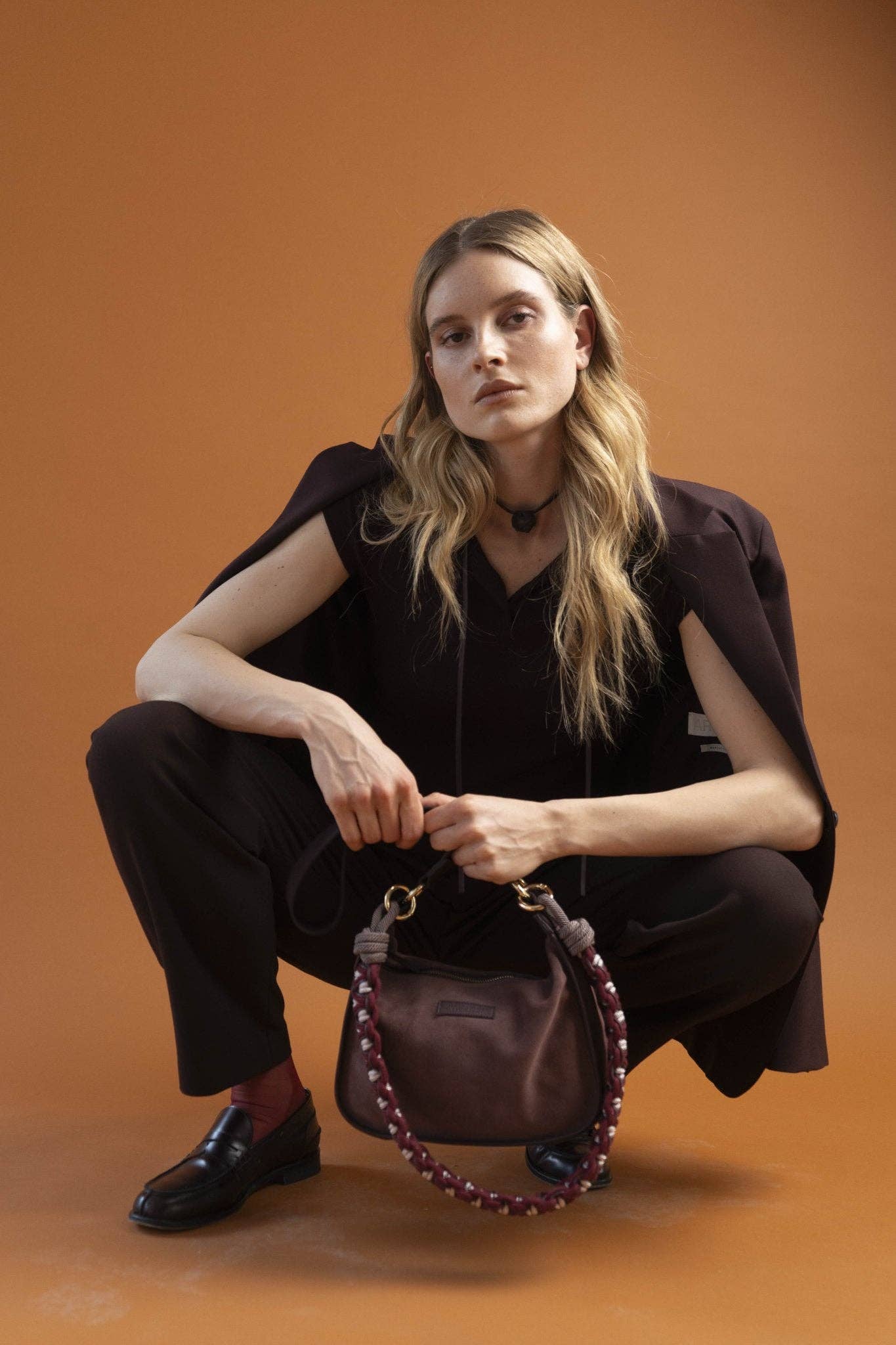 TIEFENBACHER LEHMANN - Wholesale Shoulder Bag - Women's - BRIOCHE BAG midi burgundy - light gold4