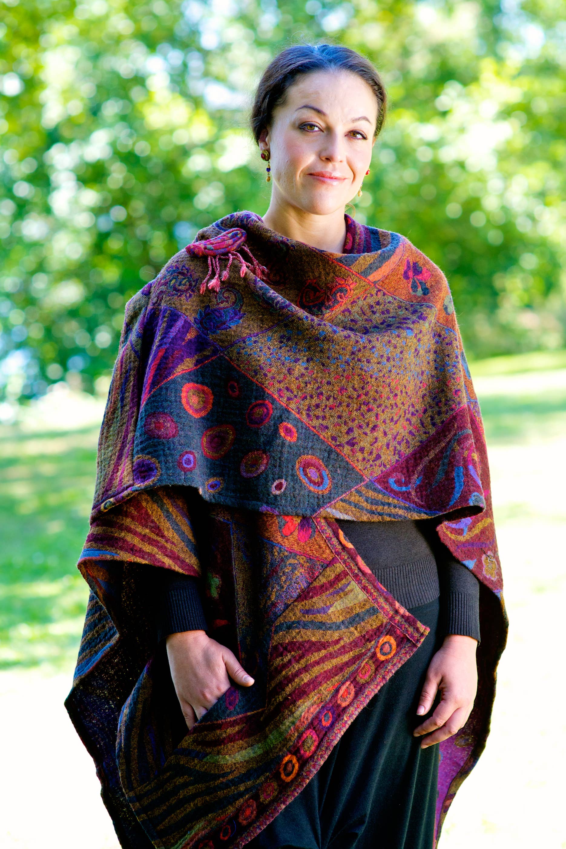 In Style Scarves - Vendita all'ingrosso Poncho - Donna - Poncho-Cappa 515 in pura lana Merino australiana, colore prugna1
