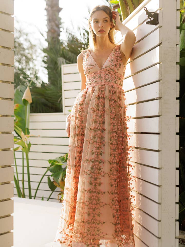 Vestido Comprido de Renda Floral Bordada por atacado de EB LUXE