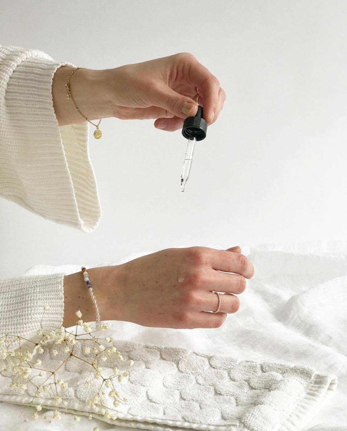 Hazel & Berry - Wholesale Facial Oil - Natuurlijke organische gezichtsolie - licht en anti-veroudering3