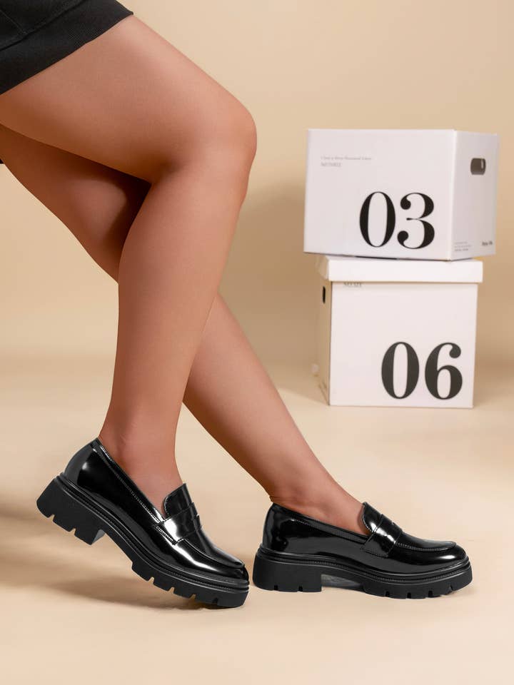 C'M PARIS - Wholesale Loafers - Women's - Patent Loafer with Lug Sole 92417