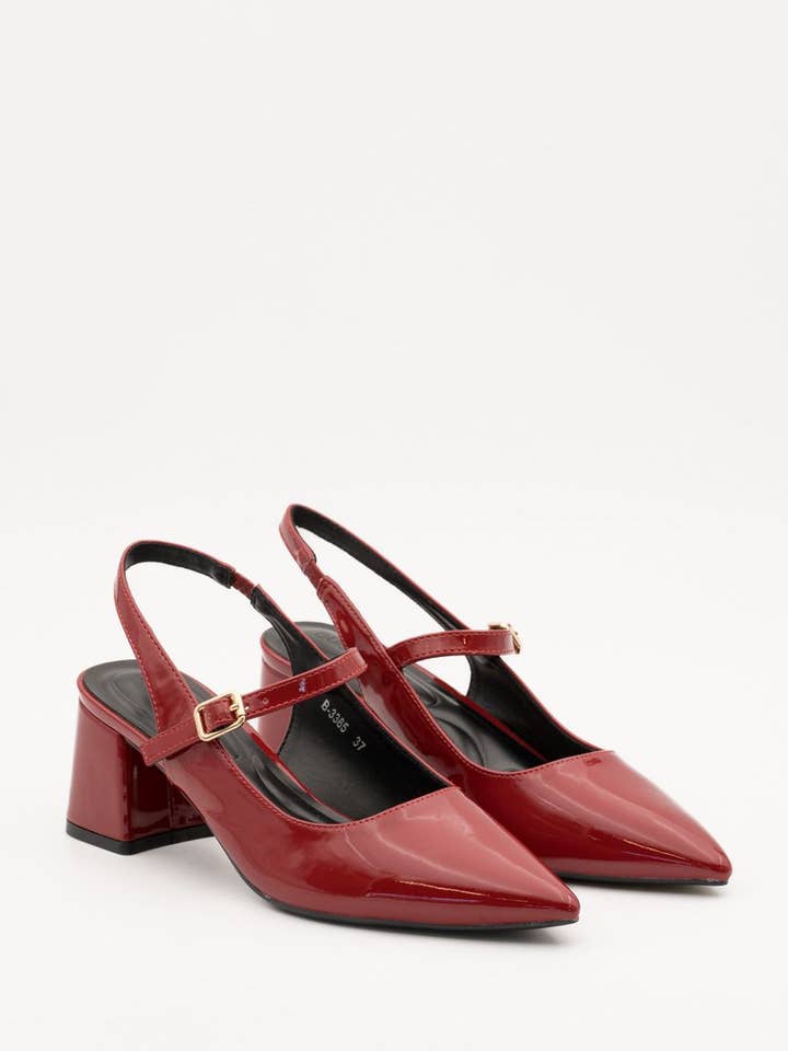 SWEET MAGIC MODA Y COMPLEMENTOS - Wholesale Low Heels - Women's - PATENT LEATHER SQUARE-HEEL SHOE 1