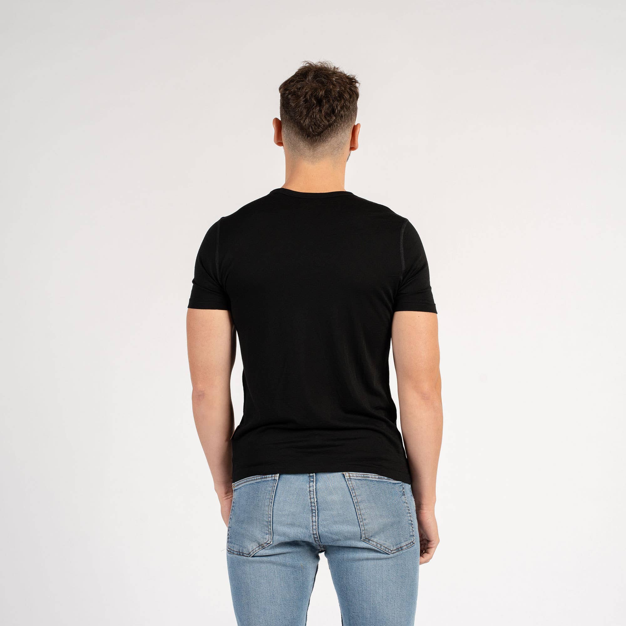 menique - Wholesale T-Shirt - Men's - Men's Basic Everyday Merino Wool Black T-Shirt1
