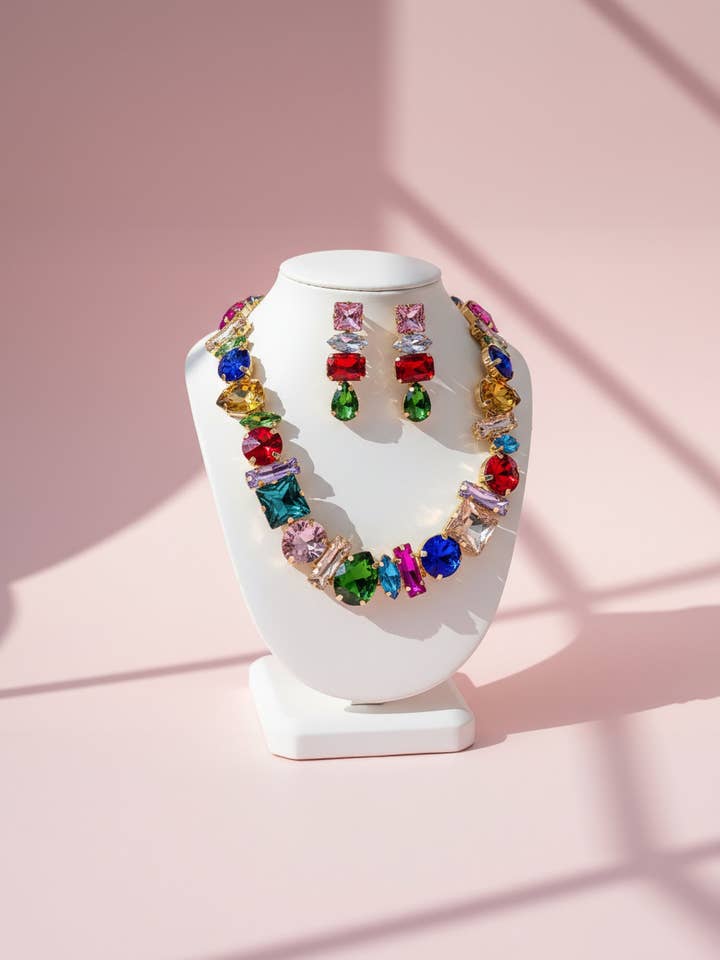 Färgglatt uttalande kristallhalsband och örhängen set för wholesale av Arya Jewellery Wholesale