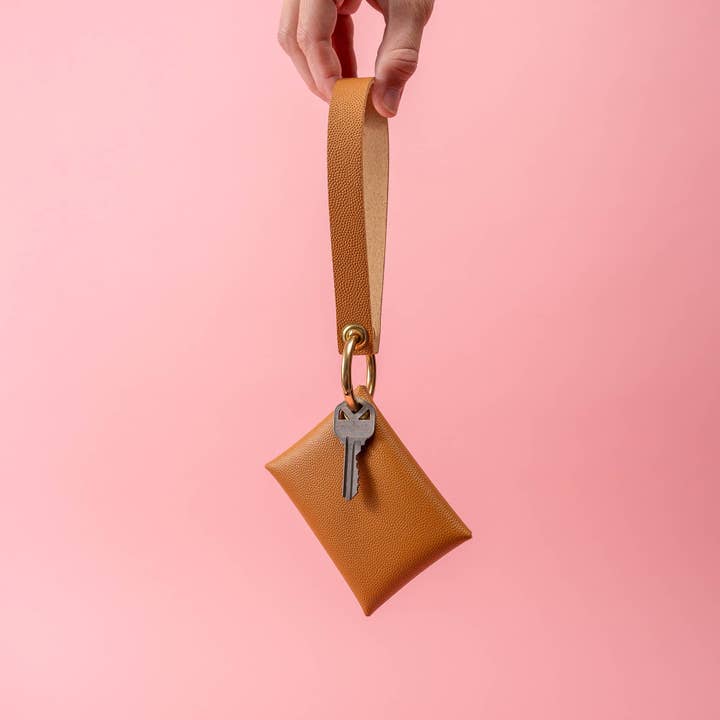 Avryn Co. - Wholesale Wallet - Women's - Sandy Tan Wallet & Wristlet Set