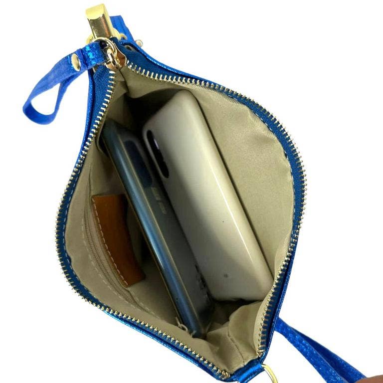 Chenson & Gorett - Wholesale Crossbody Bag - Women's - Women's Compact Leather Bag with Shiny Effect. Verano7