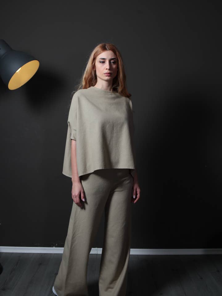 Oversize-Top Jasmine aus Kaschmir-Wollmischung für den Großhandel von Unatura