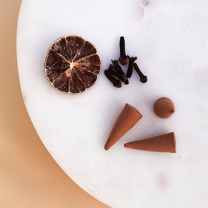 Fais – wholesale Incense – Christmas Warm Spice Incense Cones – Set of 16 Eco Pack3