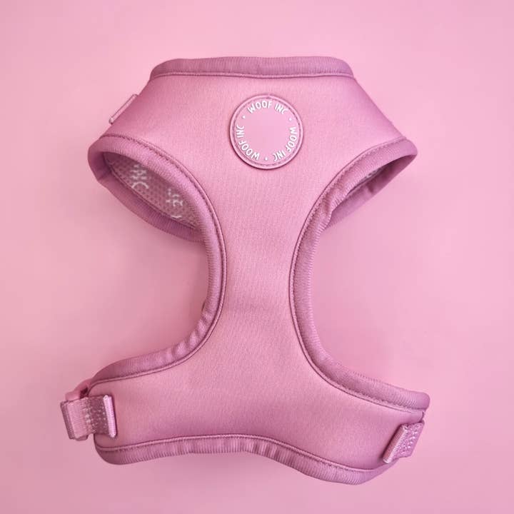 Justerbart hundsele i dusty pink för wholesale av WOOF INC