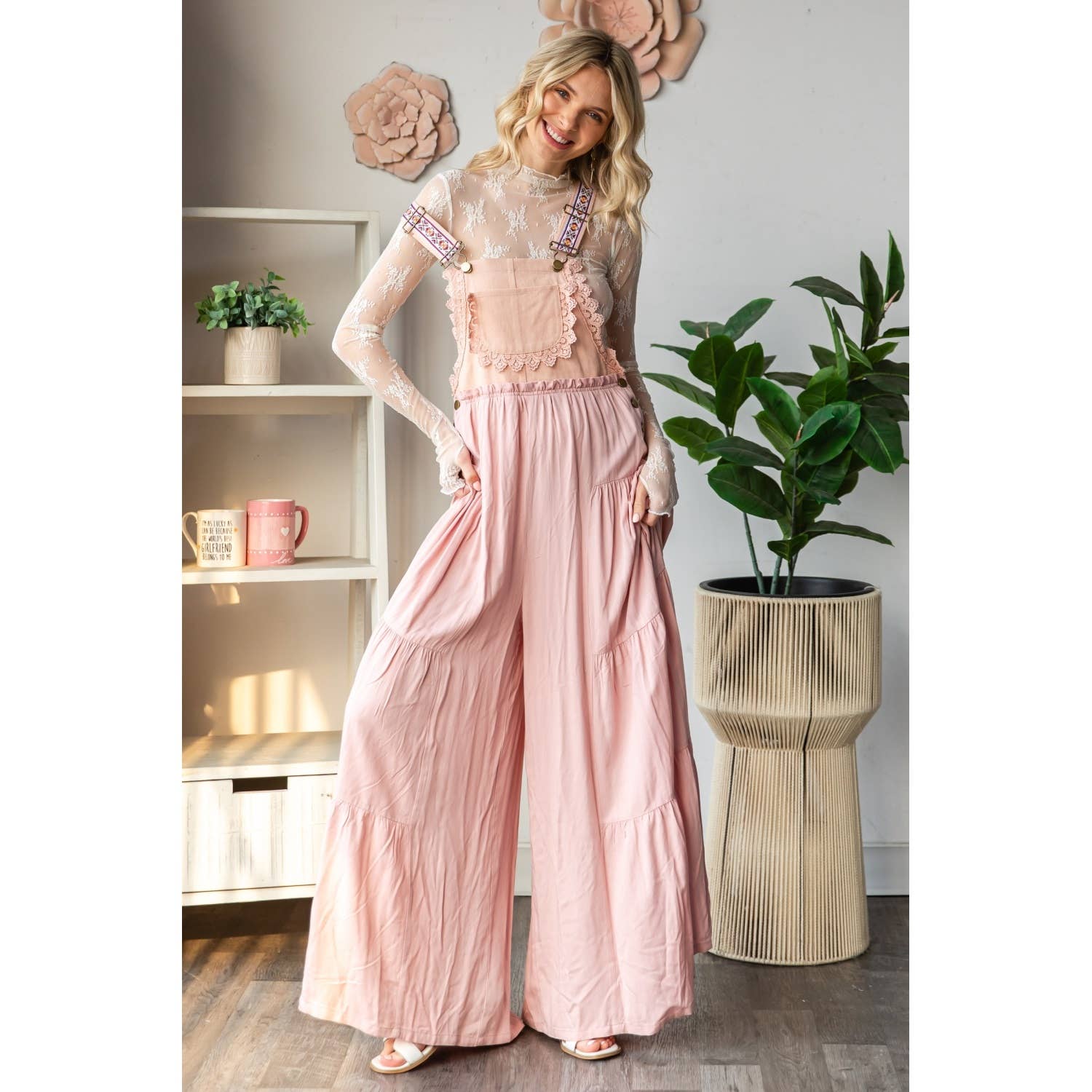 Veveret – Macacão - Mulher por atacado – Macacão fluido com alças bordadas17