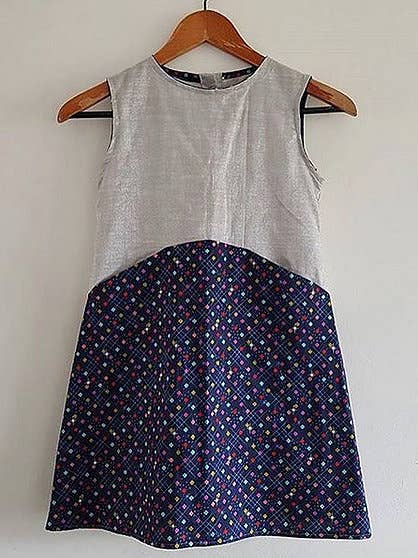 Two Stitches Patterns - Wholesale Knutselnaai-set - Zoe Dress - Naaipatroon voor kinderkleding4