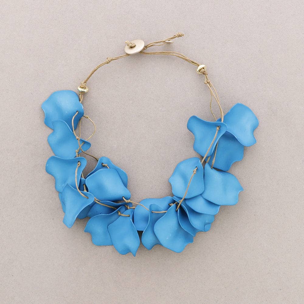 Sonata - Vendita all'ingrosso Collana con ciondolo/pendaglio - Collana in resina a triplo petalo6