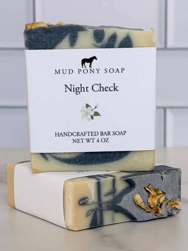 Savon en barre Night Check pour la vente par Grey Horse Candle Company