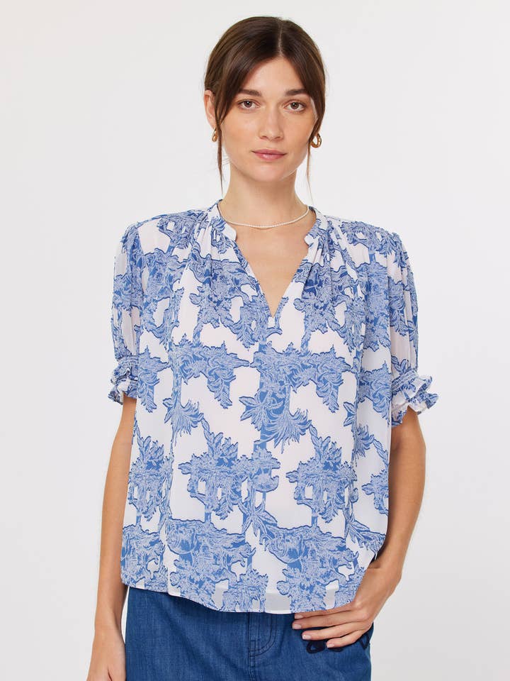 Blouse à manches courtes à col en V à imprimé floral pour la vente par Current Air