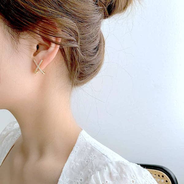 LanLivia – wholesale Stud/post earrings – Minimalist Cross Sparkling Earrings3