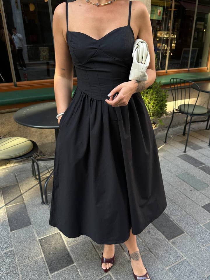 Standpoint Top - Wholesale Dress - Women's - The Seraphina Sweetheart Corset Midi Dress - 1199