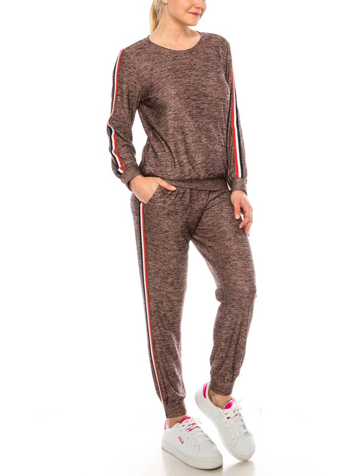 Hacchi comfortable Sweatshirt & Joggers Set for wholesale by Urban Diction