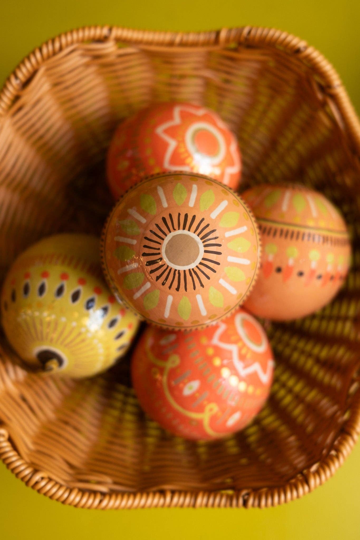 East End Press – wholesale Ornament set – UK/EU: Yuletide Gold Bauble Bag - Set of Three3