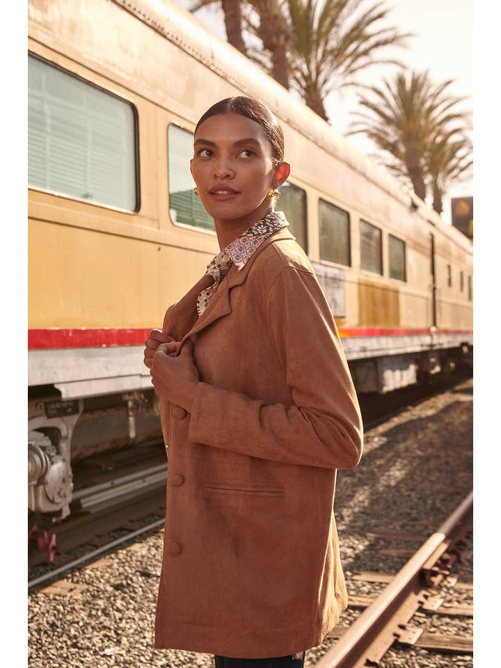 Promesa USA - Wholesale Jacket - Women's - Woven Lapel Collar Button Front Pocket Jacket