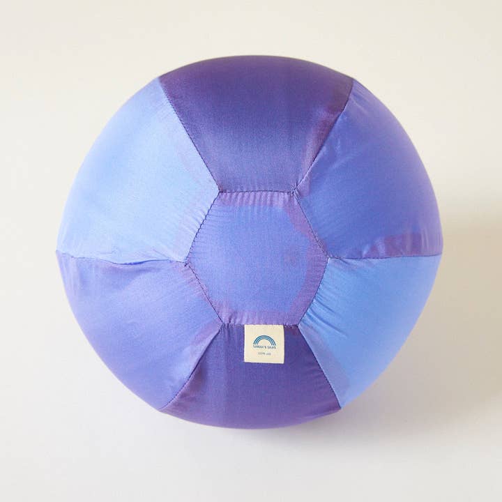 Sarah’s Silks - Wholesale Balloon - Butterfly Balloon Ball - 100% Silk Purple Balloon Cover
