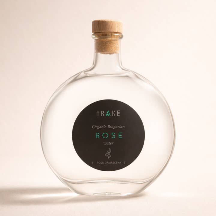 Biologisch Bulgaars rozenwater - Rosa Damascena voor wholesale door TRAKE