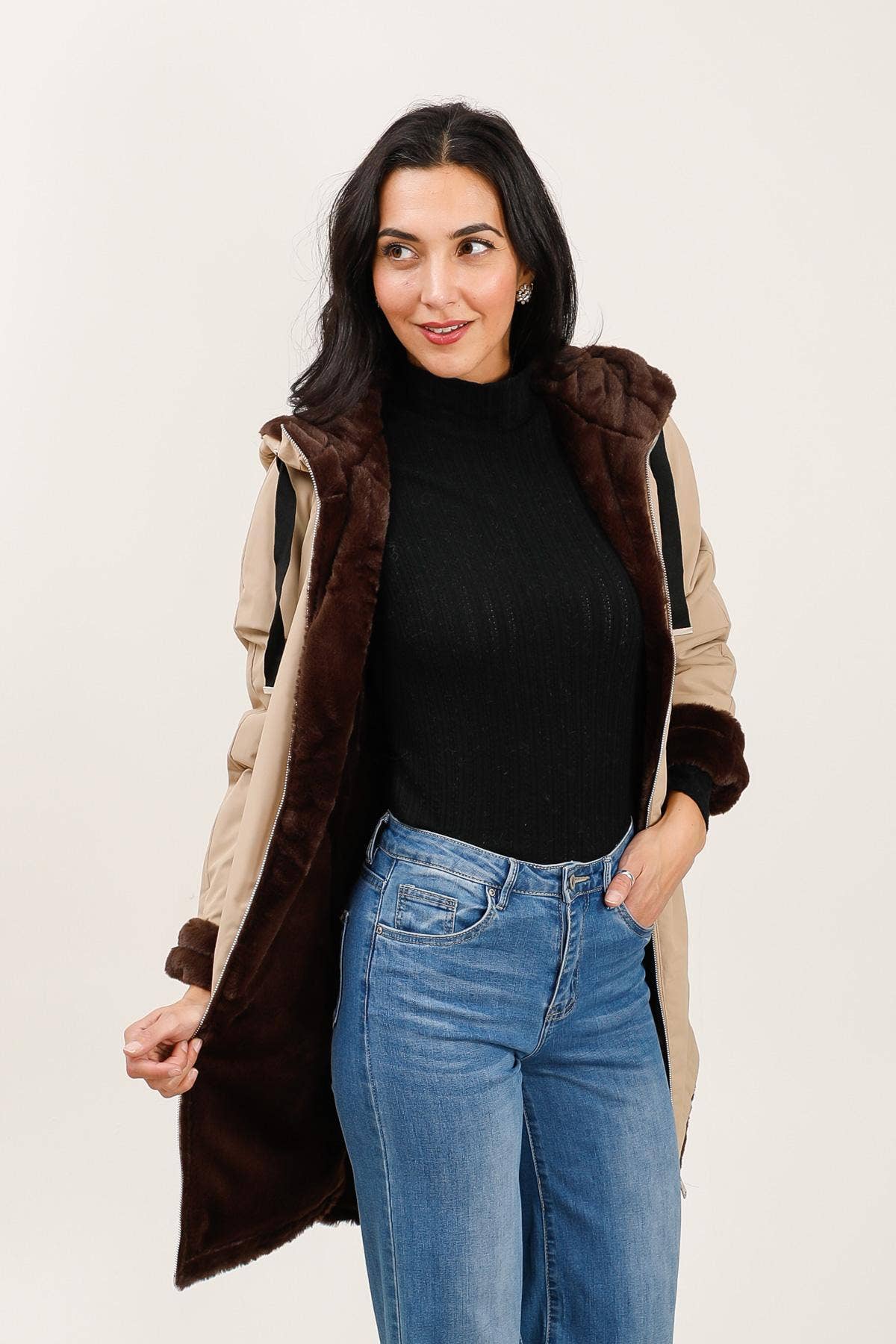 Attrait Paris - Wholesale Parka - Women's - Long hooded parka, reversible fur (Copy)22