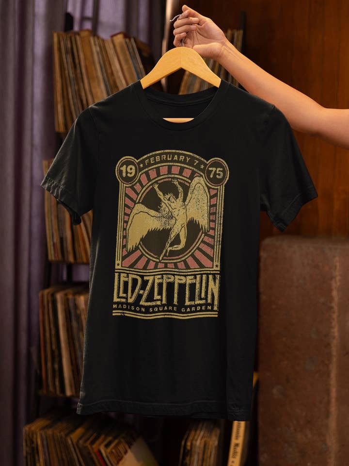 TheKingShirt - Wholesale Graphic Sweatshirt - Women's - Vintage Led Zeppelin Swan Song Concert Tee with Metallic Ink1