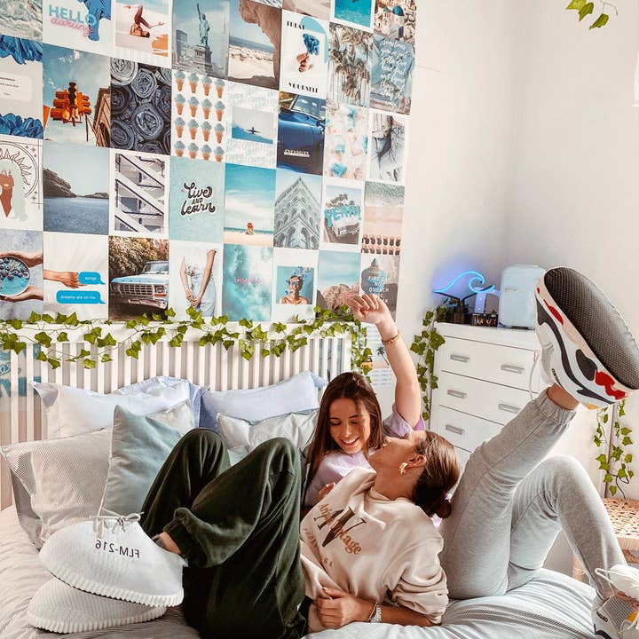 Flamingueo - Wholesale Art Print - Set of 50 Blue Photos7