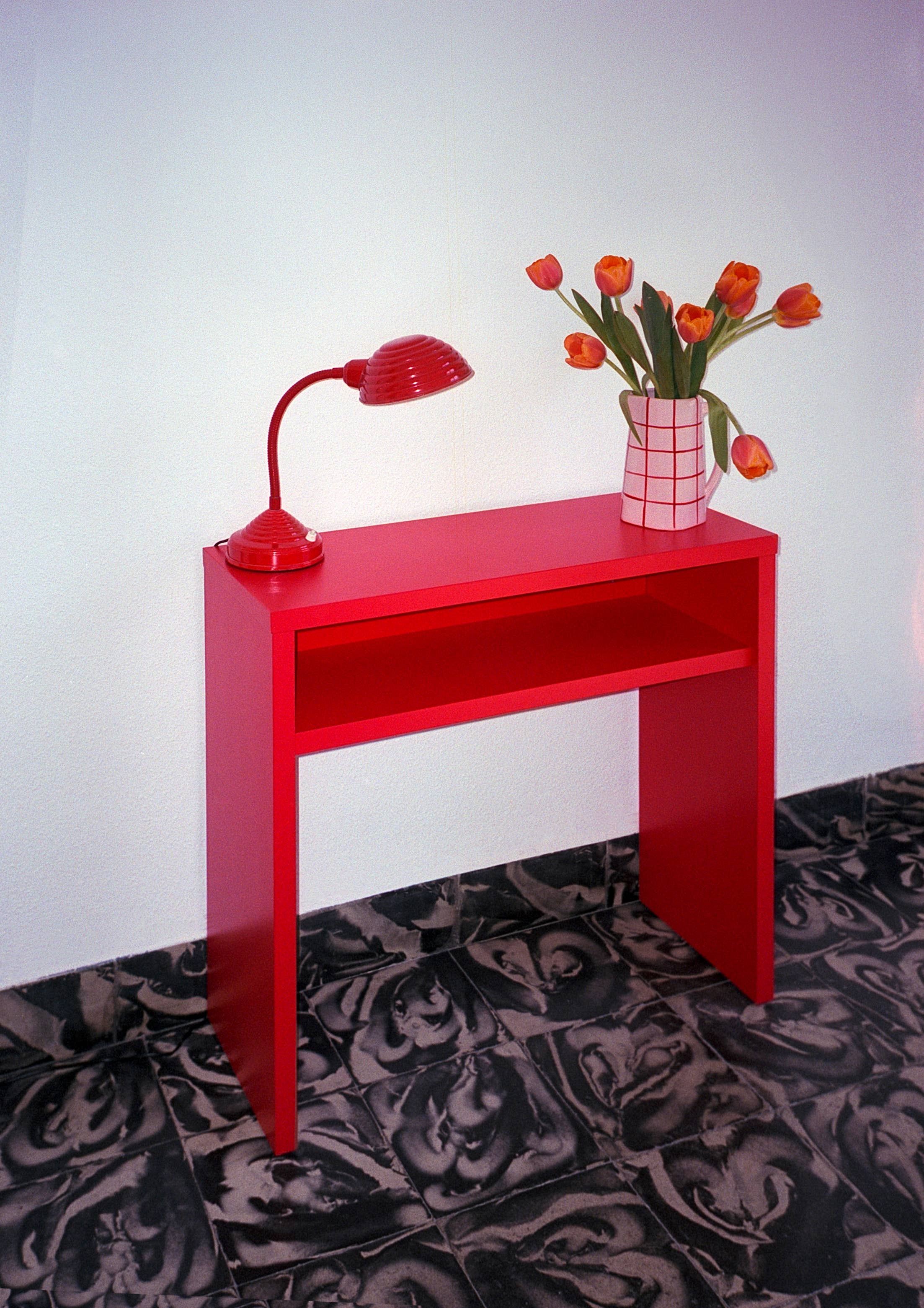 Really Nice Things - Wholesale Console Table - Flame red laminated board console 3cm 80x30cm3