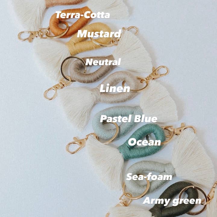 DayCrafter – Großhandel Schlüsselanhänger – Damen – Mini-Schlüsselanhänger mit Quaste - Boho Keychain6