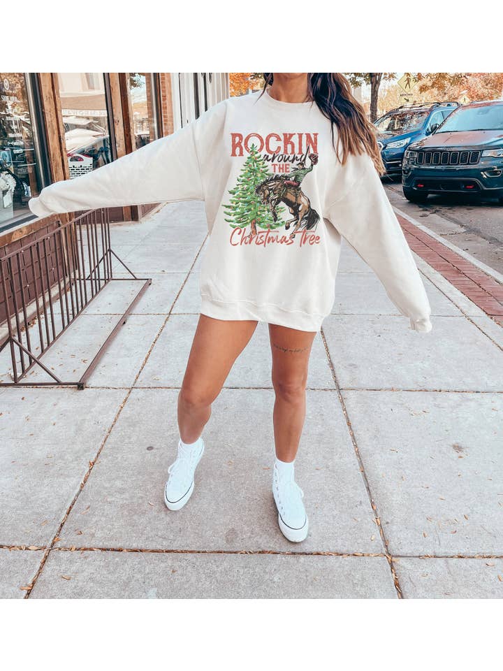 Spirit+Tribe - Wholesale T-Shirt (Graphic) - Women's - ROCKIN' AROUND THE CHRISTMAS TREE