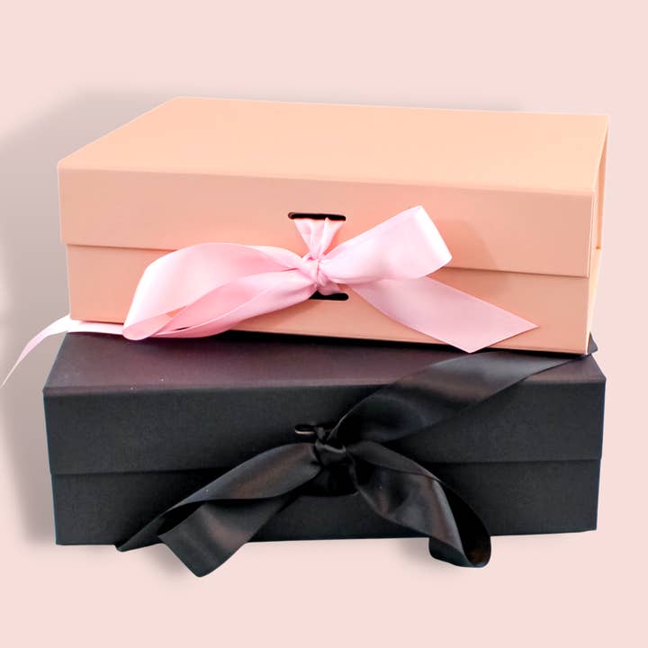 Silver Birch - Wholesale Gift box - Gift Boxes | Collapsible Rigid | Bow Closure | Magnetic S