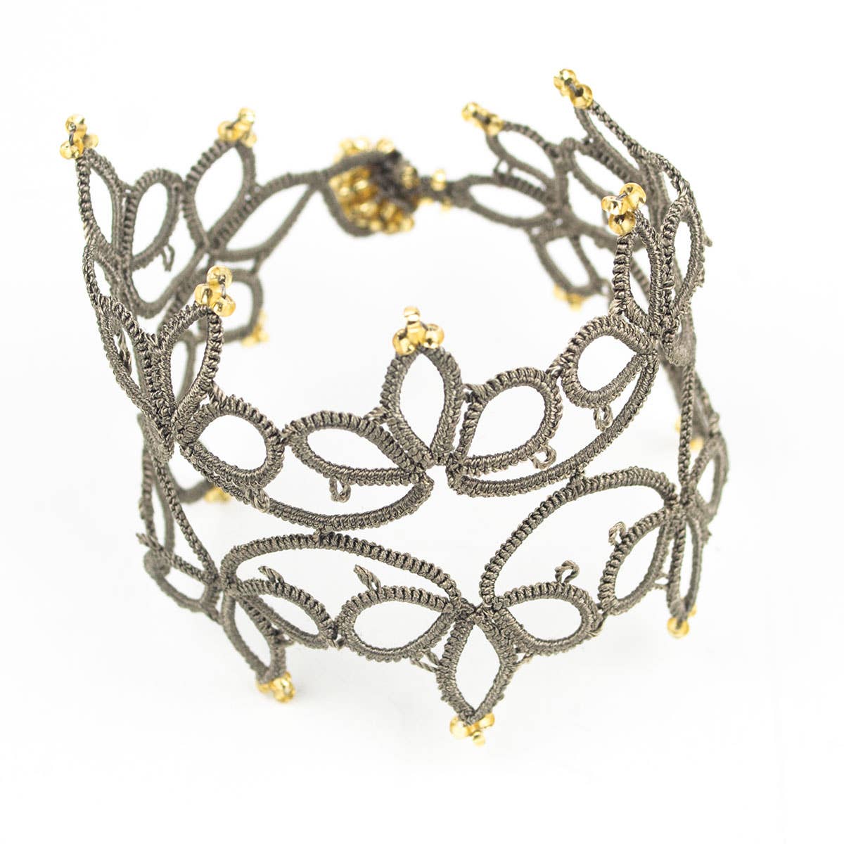 Silk Wool and Bijoux – Großhandel Armreif – „Gardenia“ Silk Tatted Armband6