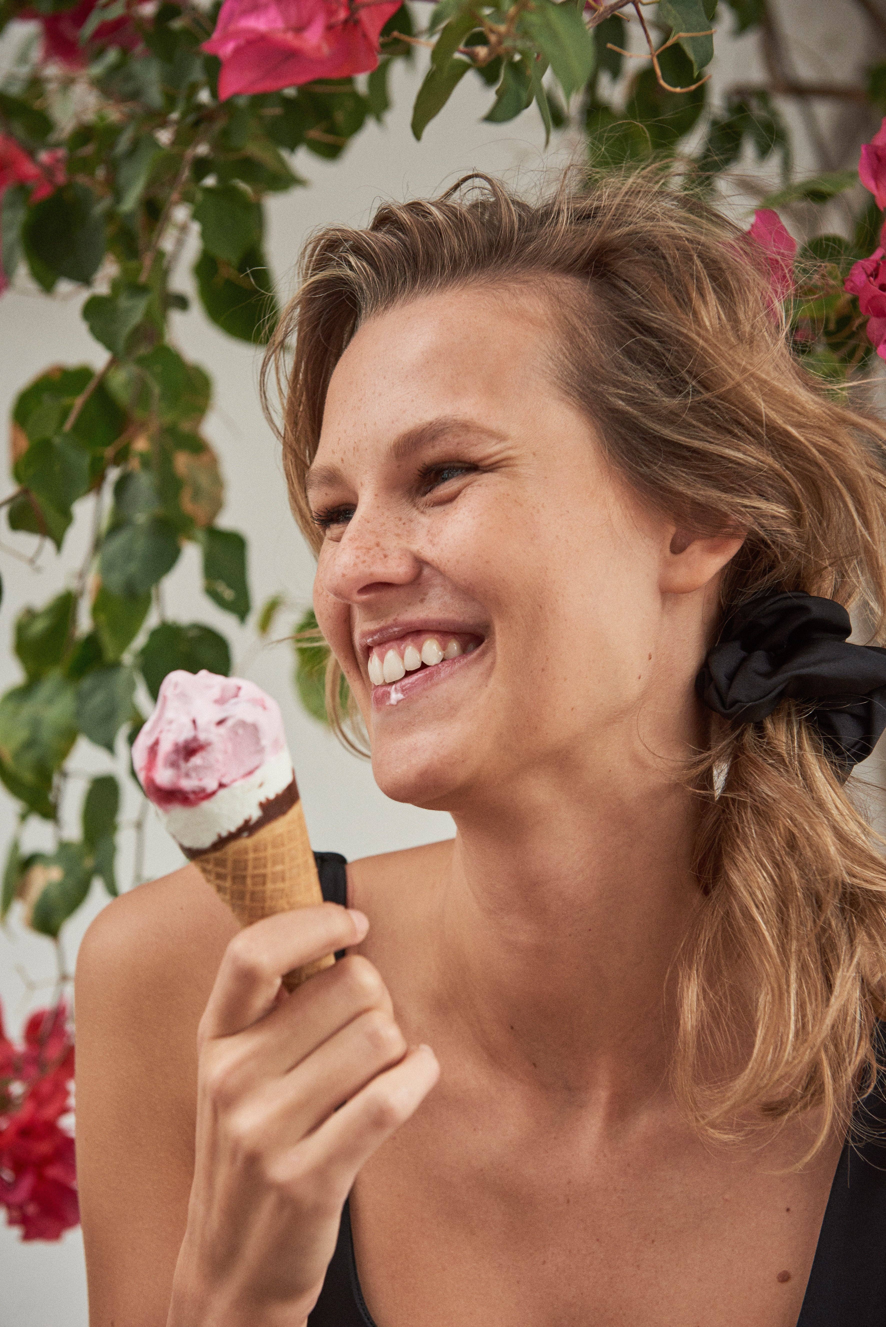 Talia Collins – wholesale Scrunchie - Women’s – The Scrunchie2