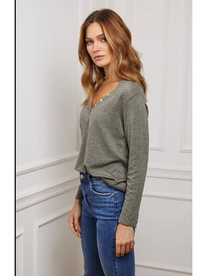 LÉA & LUC - Wholesale Knit Sweater - Women's - Sweater REF.219340