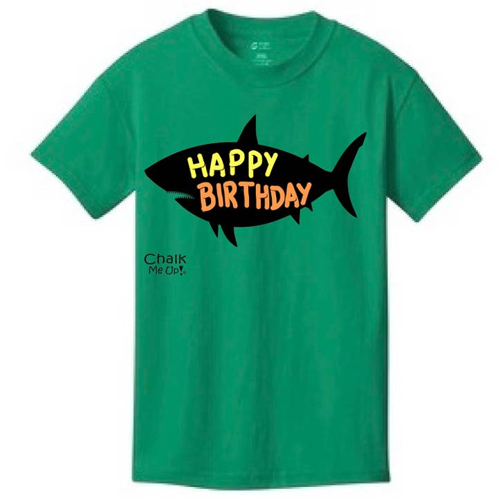 T-shirt en forme de requin pour enfants avec 3 marqueurs à craie pour la vente par Chalk Me Up