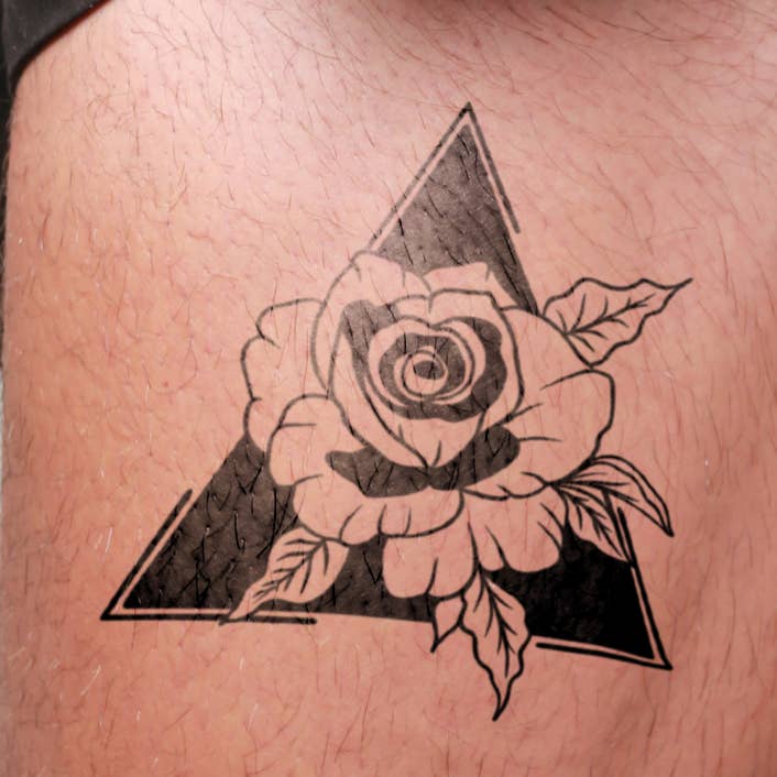 Ultra realistisk midlertidig tatovering, ny teknologi, varighed på 1-2 uger for engroshandel hos The Flash Tattoo