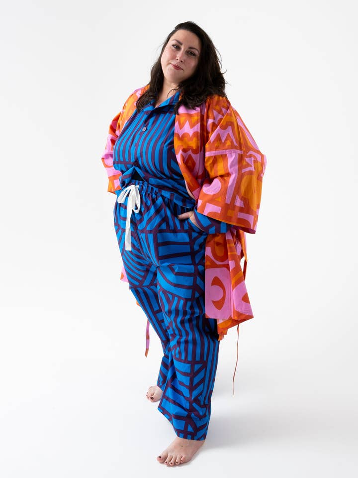 Irregular Sleep Pattern – wholesale Robe – Women's – Chameleon Robe in Cayenne5