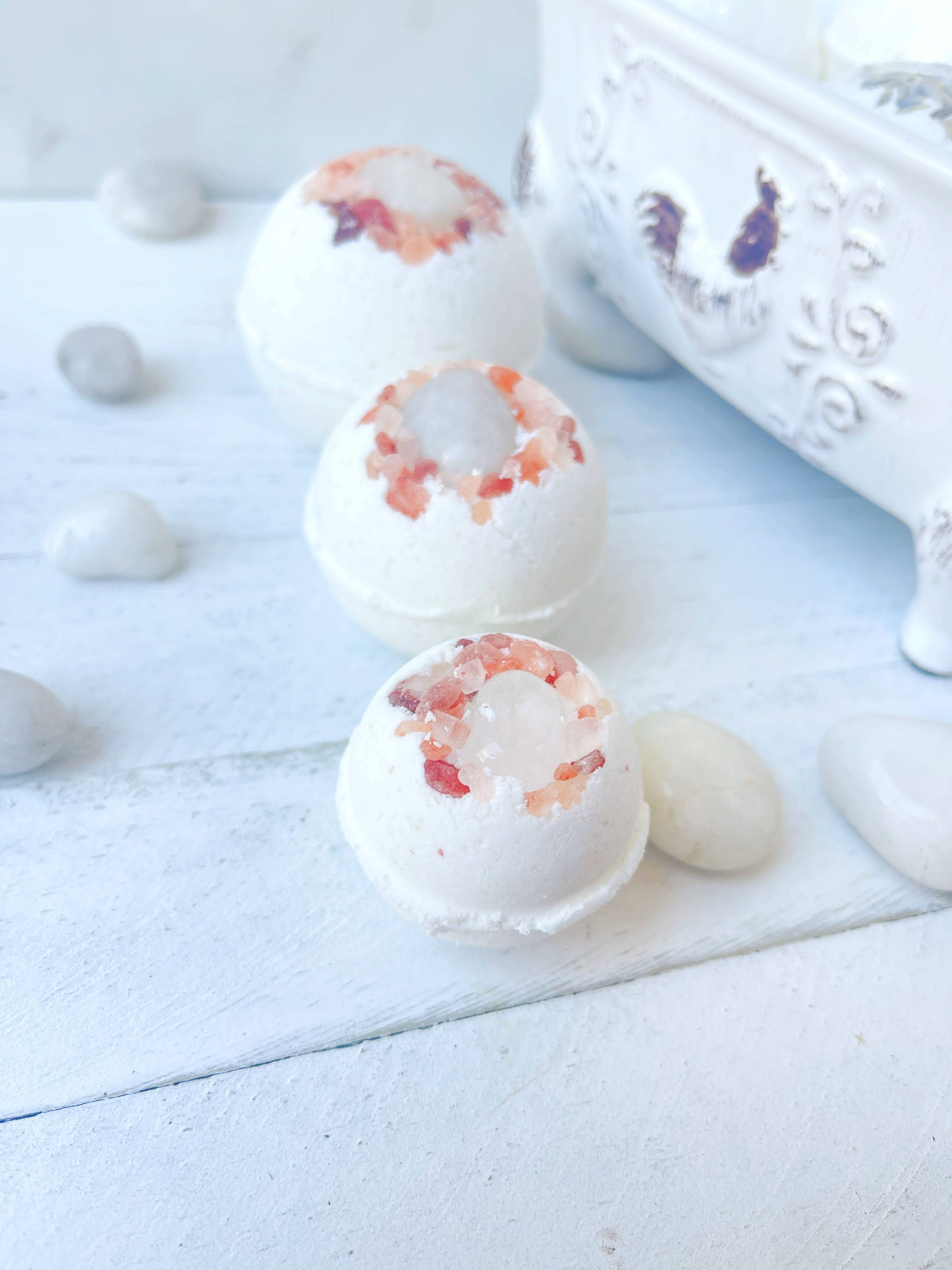 Rage Gems & Jewelry - Wholesale Bath Bomb/Fizz - Quartz & Pink Himalayan Salt Bath Bomb1
